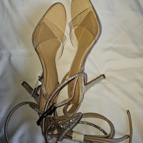 Shoes - Picture 3 of 10